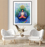 pictură cu femeie meditând, lotus roz și cercuri colorate chakre